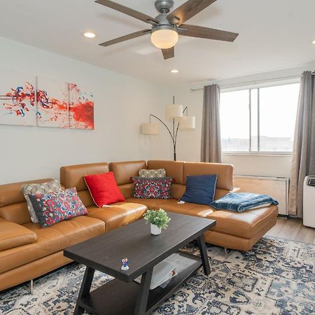 Апартаменты Just Renovated 3 Br/2Bath/ Parking+ Downtown View Атланта Экстерьер фото