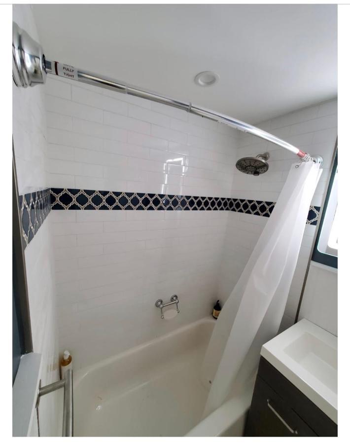 Апартаменты Just Renovated 3 Br/2Bath/ Parking+ Downtown View Атланта Экстерьер фото